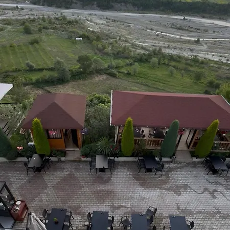 Erta And Restaurant *