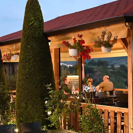 Erta And Restaurant Szálloda *