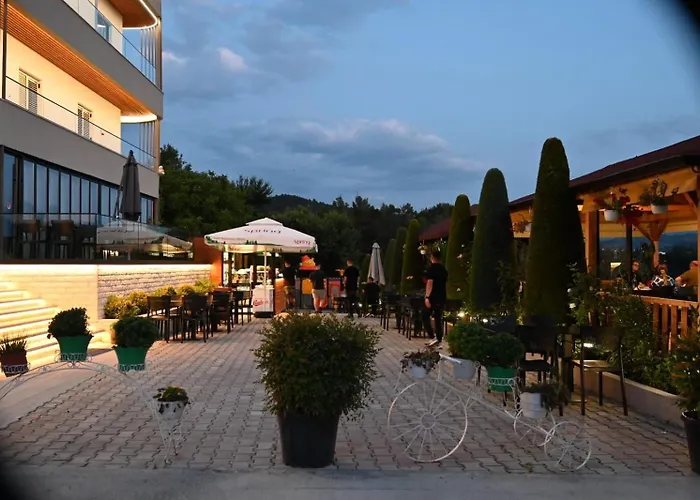 Erta And Restaurant *